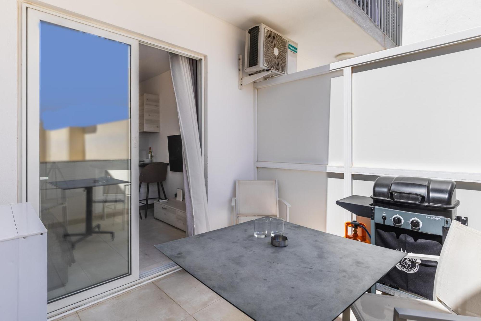 Kunsu'S Apartment 5 Min Walk From St Julians San Ġwann 외부 사진