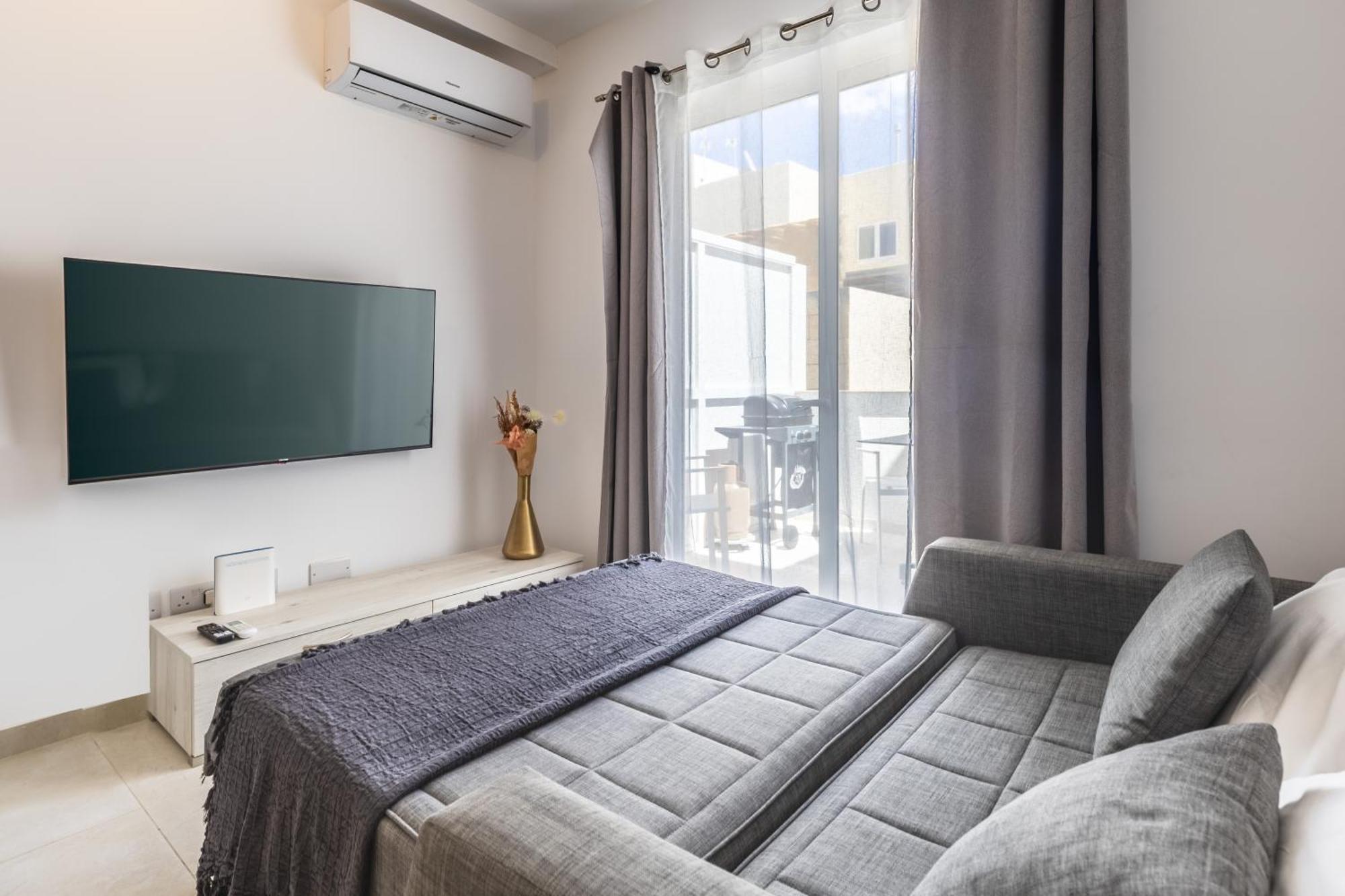 Kunsu'S Apartment 5 Min Walk From St Julians San Ġwann 외부 사진
