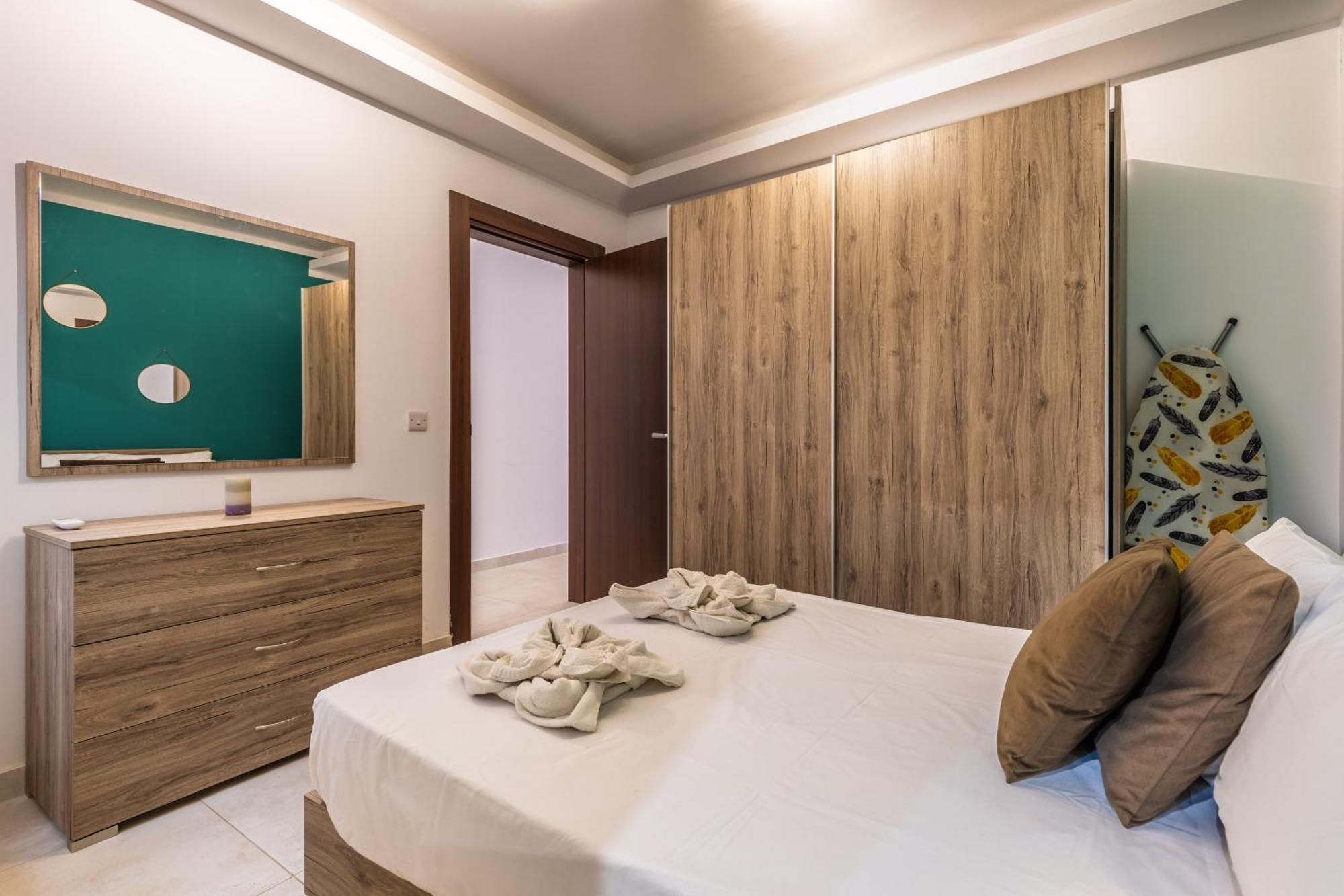 Kunsu'S Apartment 5 Min Walk From St Julians San Ġwann 외부 사진